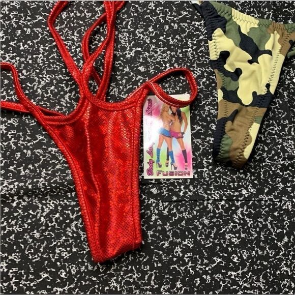 Colorful thongs  - Picture 2 of 4